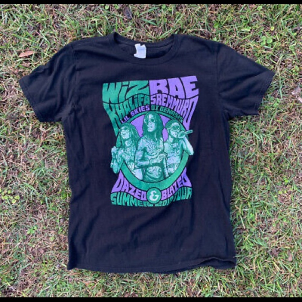 Dazed & Blazed summer 2018 Tour shirt large